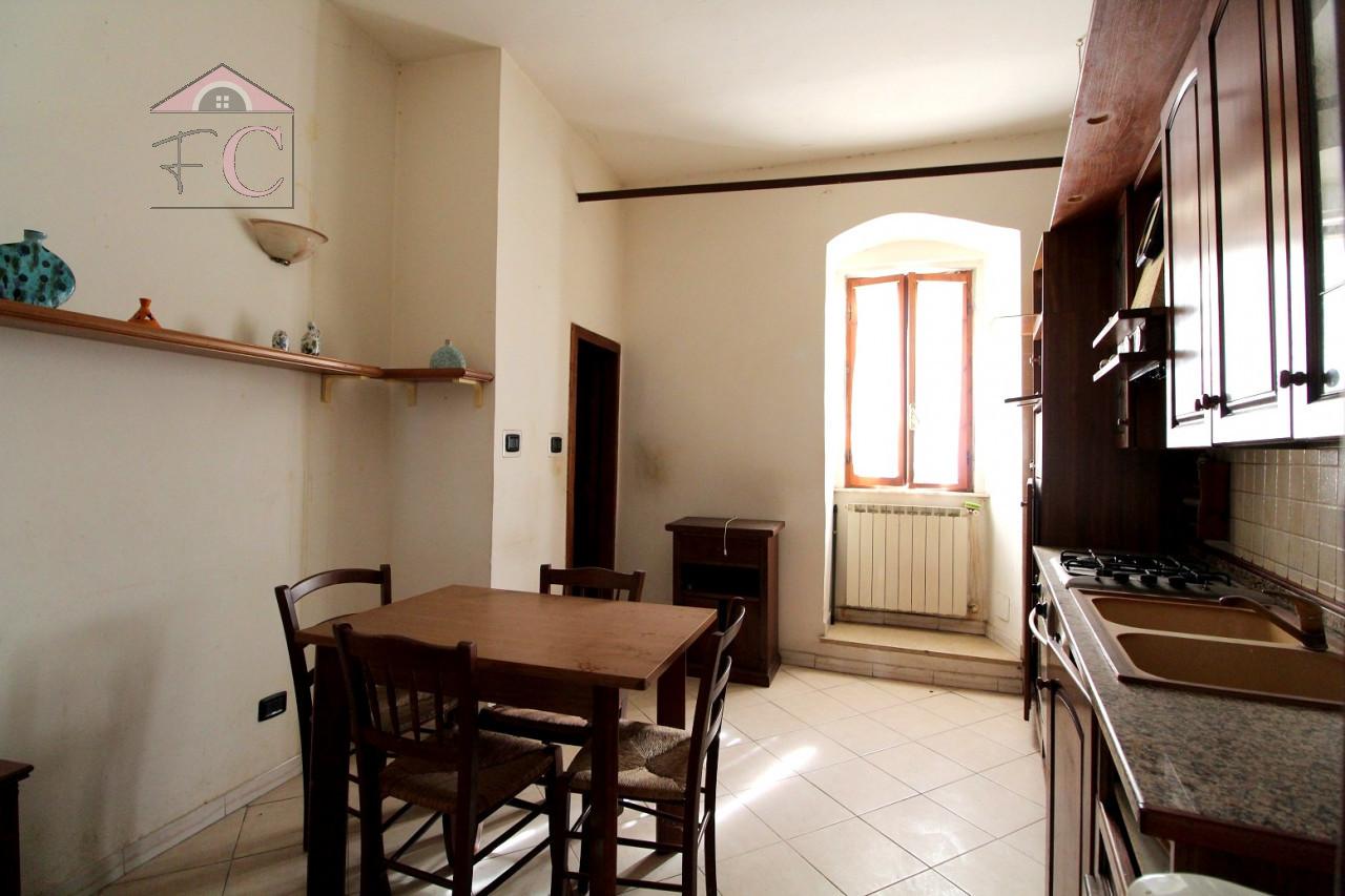 NA032-bilocale-centro-storico-narni-finalmente-casa-immobiliare 3.jpg